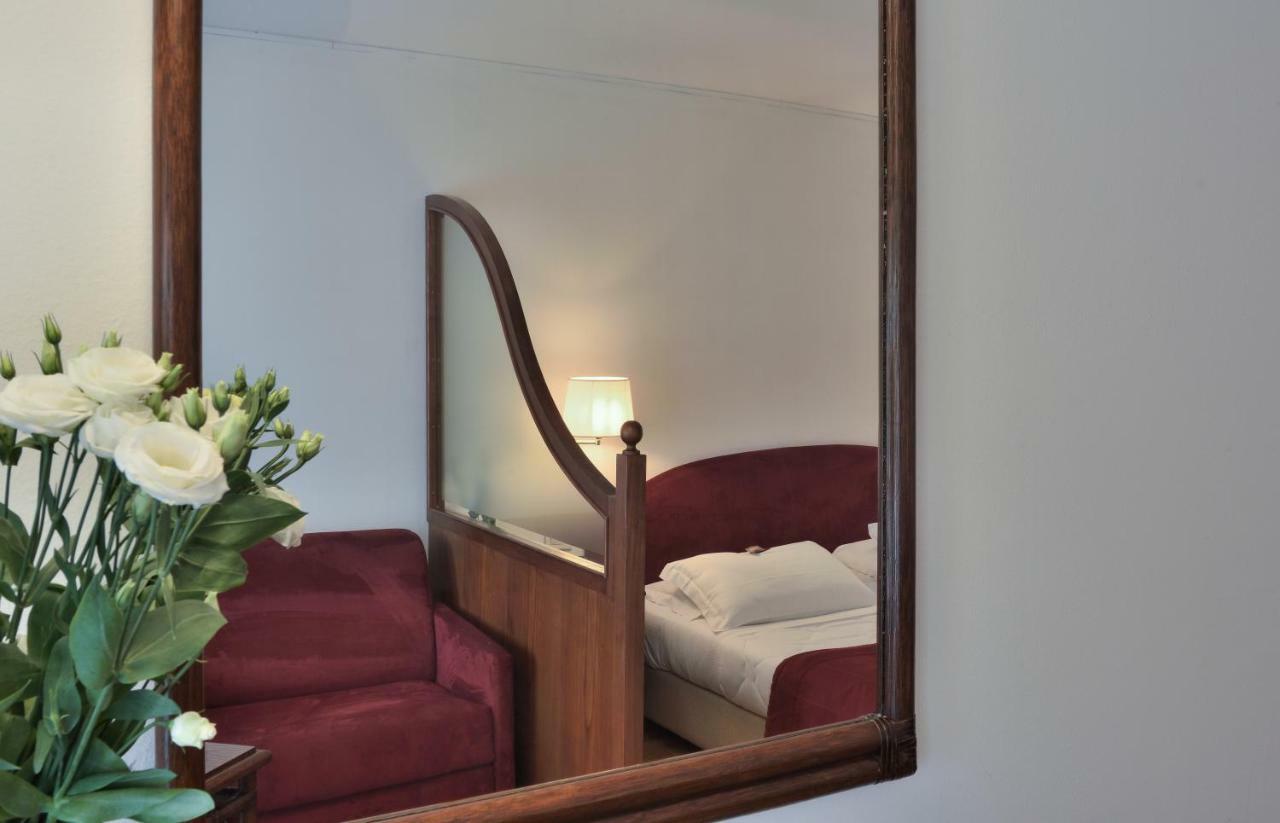 Hotel Hannover Grado Buitenkant foto